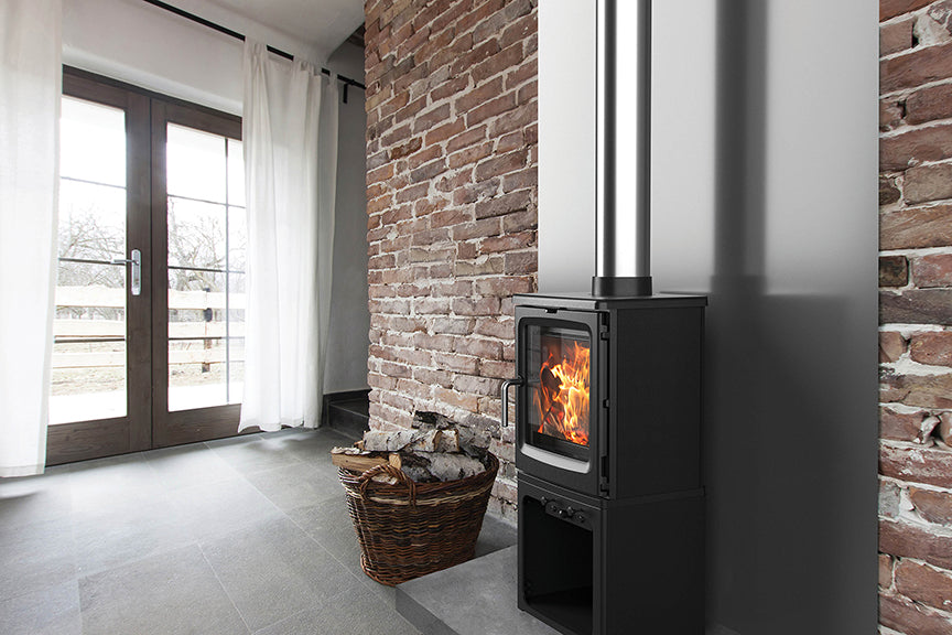 Cast iron woodburning  stove. Saltfire Peanut tall. 5 KW, ecodesign 2022 ready.