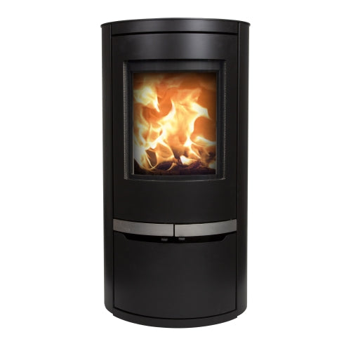 Ovale Low with Door. An elegant wood burning stove with an A+ energy rating and Smoke Control Area Exemption.
