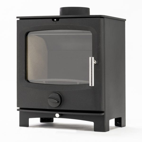 The large viewing window, hidden hinges and discreet black painted handle, combined with amazing stay clean glass, ensures that the Stubby 5 and stove is a joy to have in the home and easy to use.